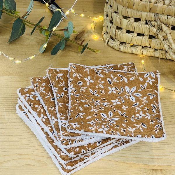 Lingettes lavables en gaz de coton ocre motif floral